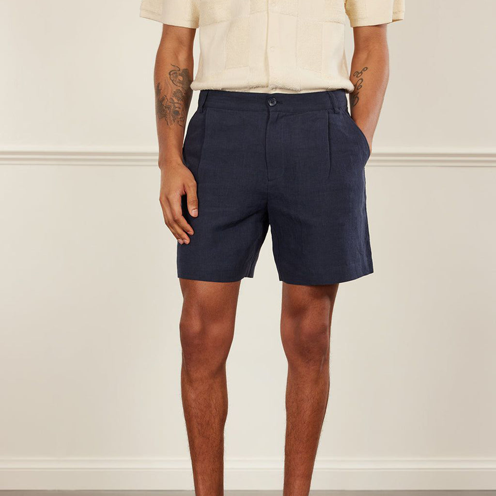 Pleated Linen Shorts | Navy(Front)