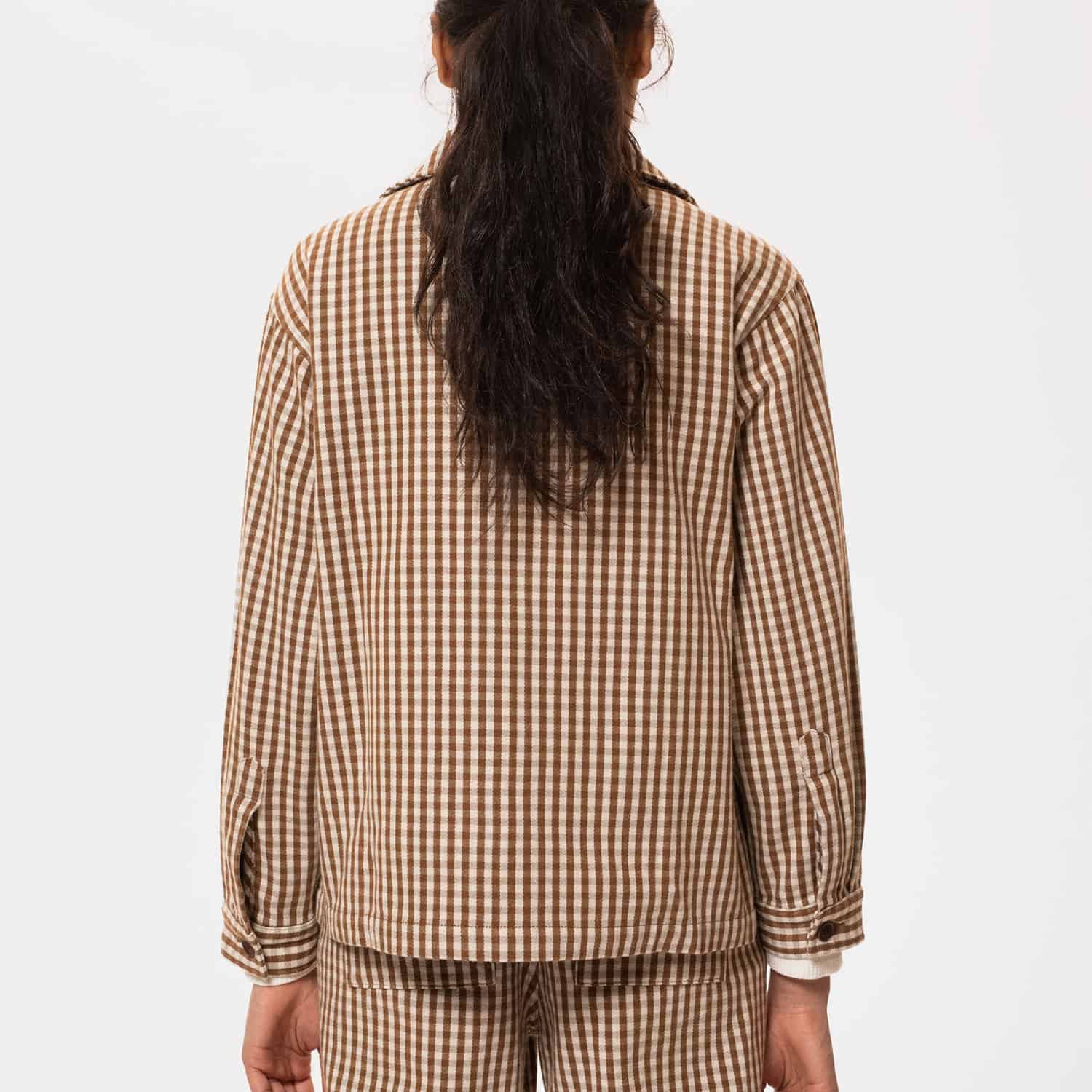 Nudie Jeans Maj Overshirt: Gingham Oak_Model_1