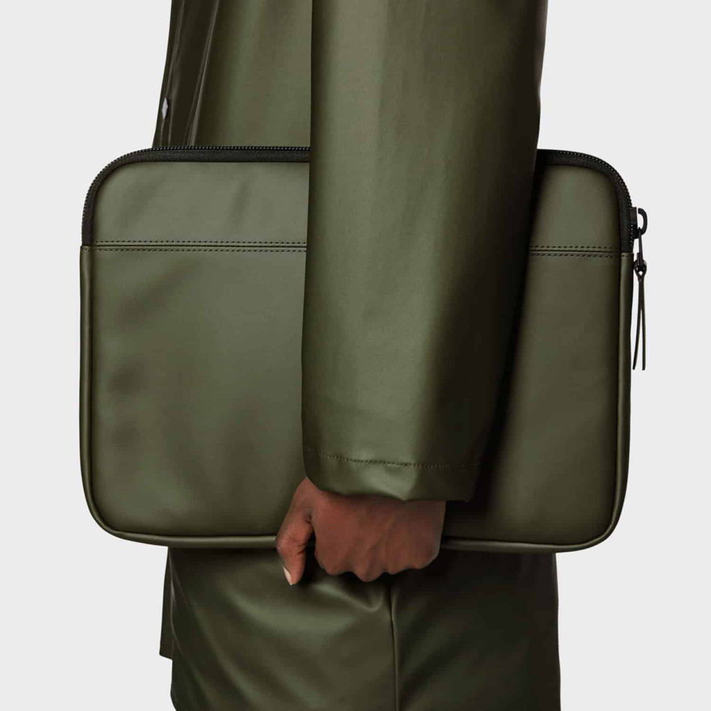 Rains Laptop Case 13"/14": Evergreen_Model