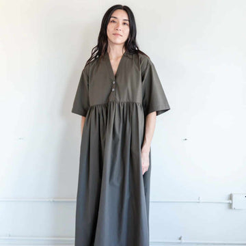 Xenia Telunts Sunday Dress: Khaki_Model (Front)